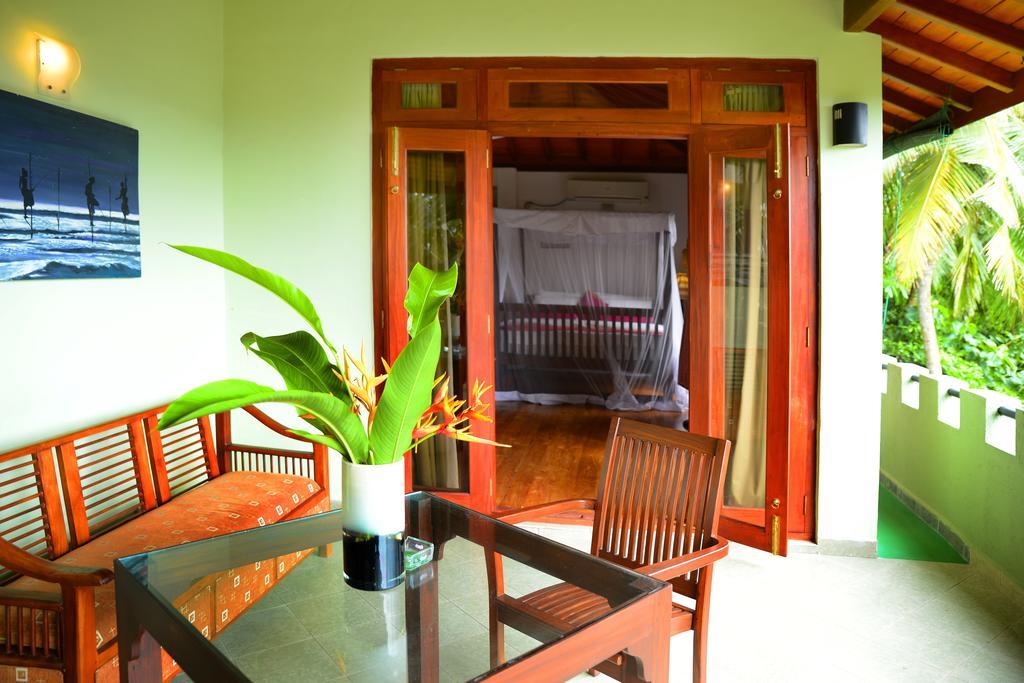 Tropical Retreat Hotel Unawatuna Buitenkant foto