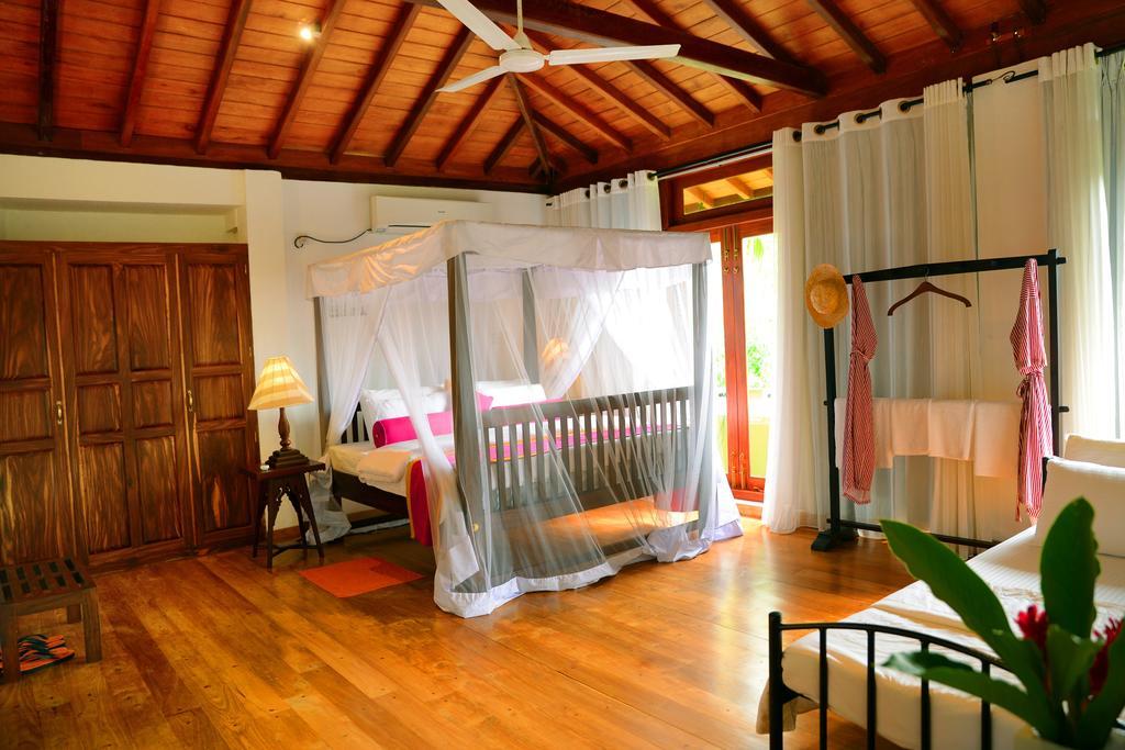 Tropical Retreat Hotel Unawatuna Buitenkant foto