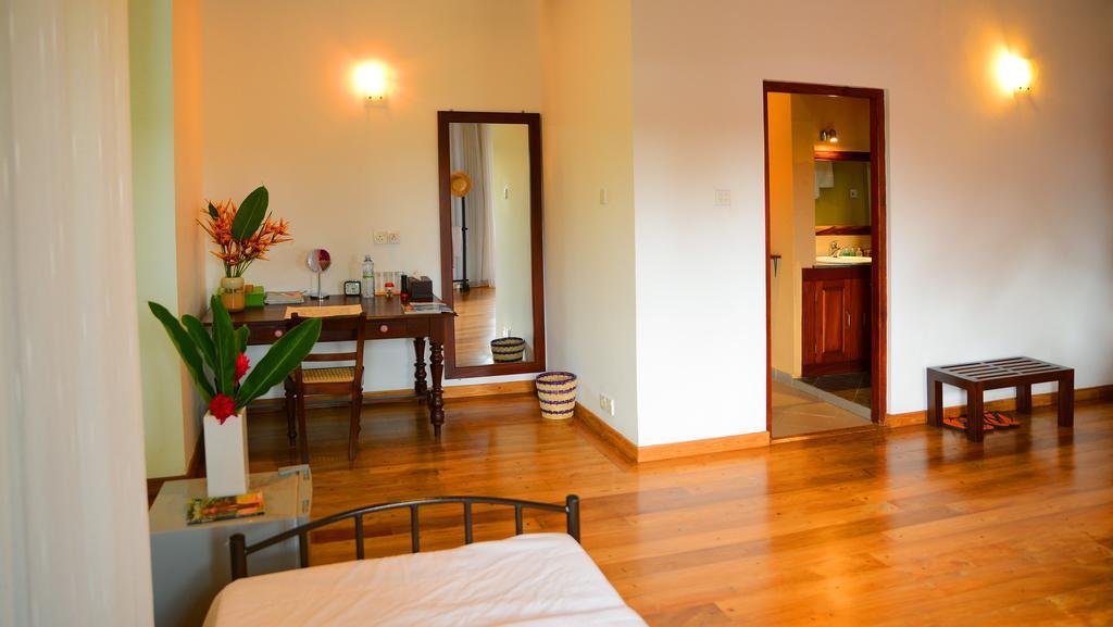 Tropical Retreat Hotel Unawatuna Buitenkant foto
