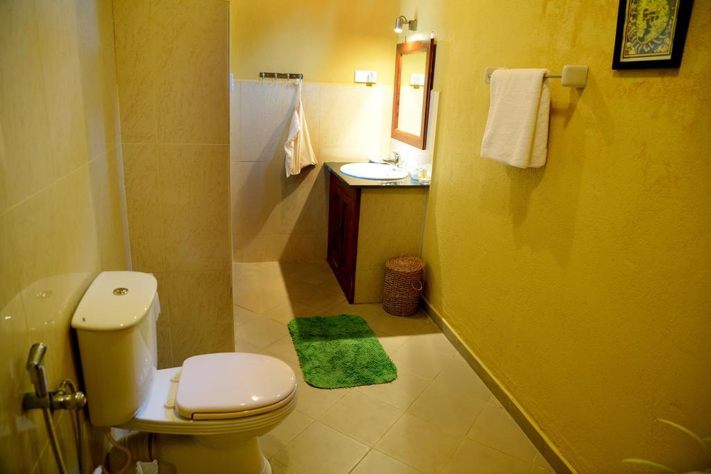 Tropical Retreat Hotel Unawatuna Buitenkant foto