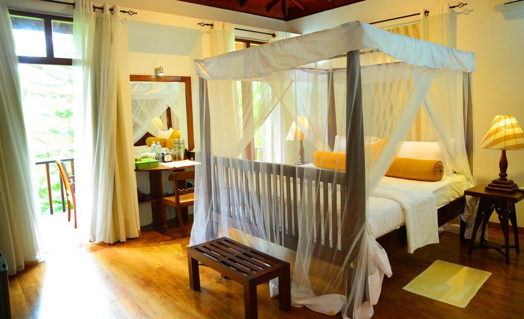 Tropical Retreat Hotel Unawatuna Buitenkant foto